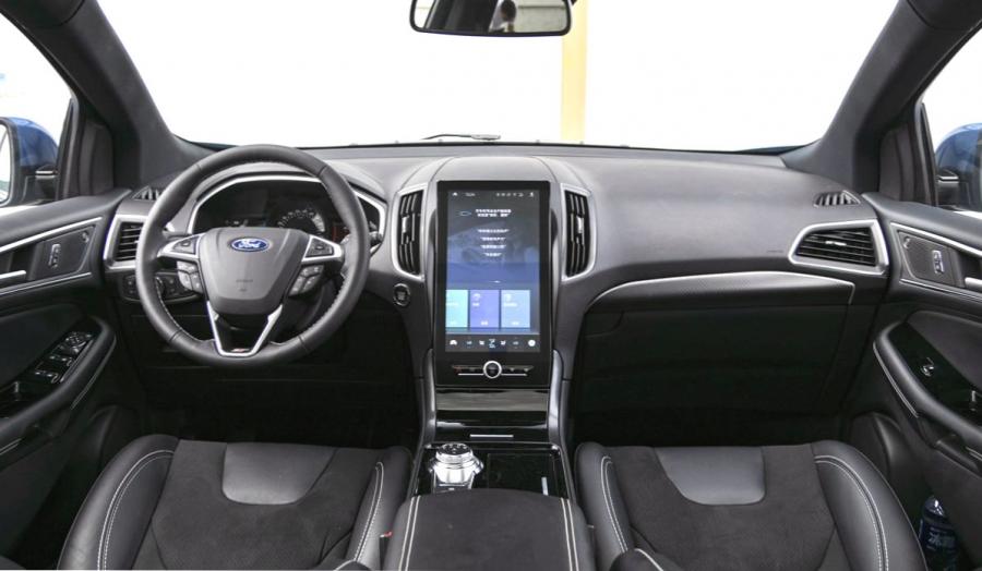 Торпедо Ford Edge ST 2019 года  (CN) (фото 19 из 31)